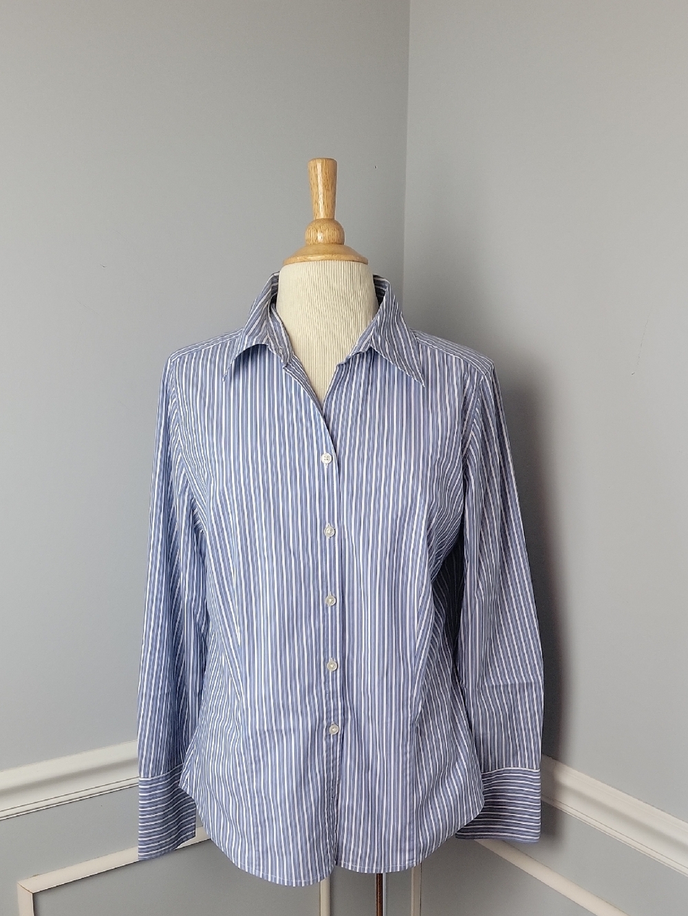 ANN TAYLOR Blue White Striped Cotton Blend Stretch Career Button Up Blouse 12
